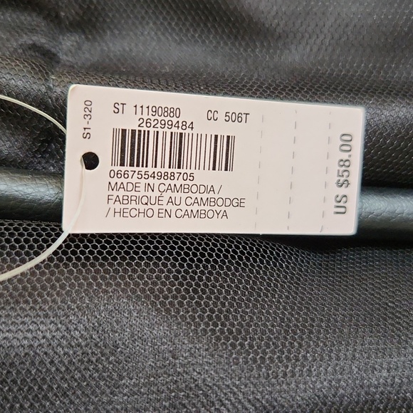 VICTORIA SECRETS bag.  NEW with tags. - Picture 2 of 9